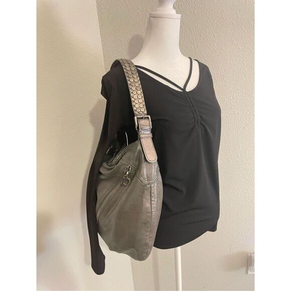 Michael Kors Handbags - Michael Kors Metallic Shoulder Bag VGUC
